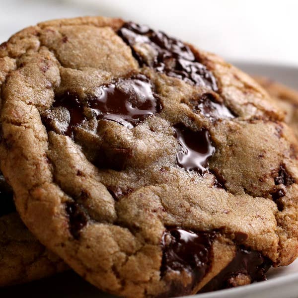 The Best Chewy Chocolate Chip Cookies